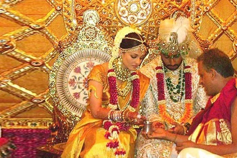 Aishwarya Rai's Golden Kanjeevaram Saree